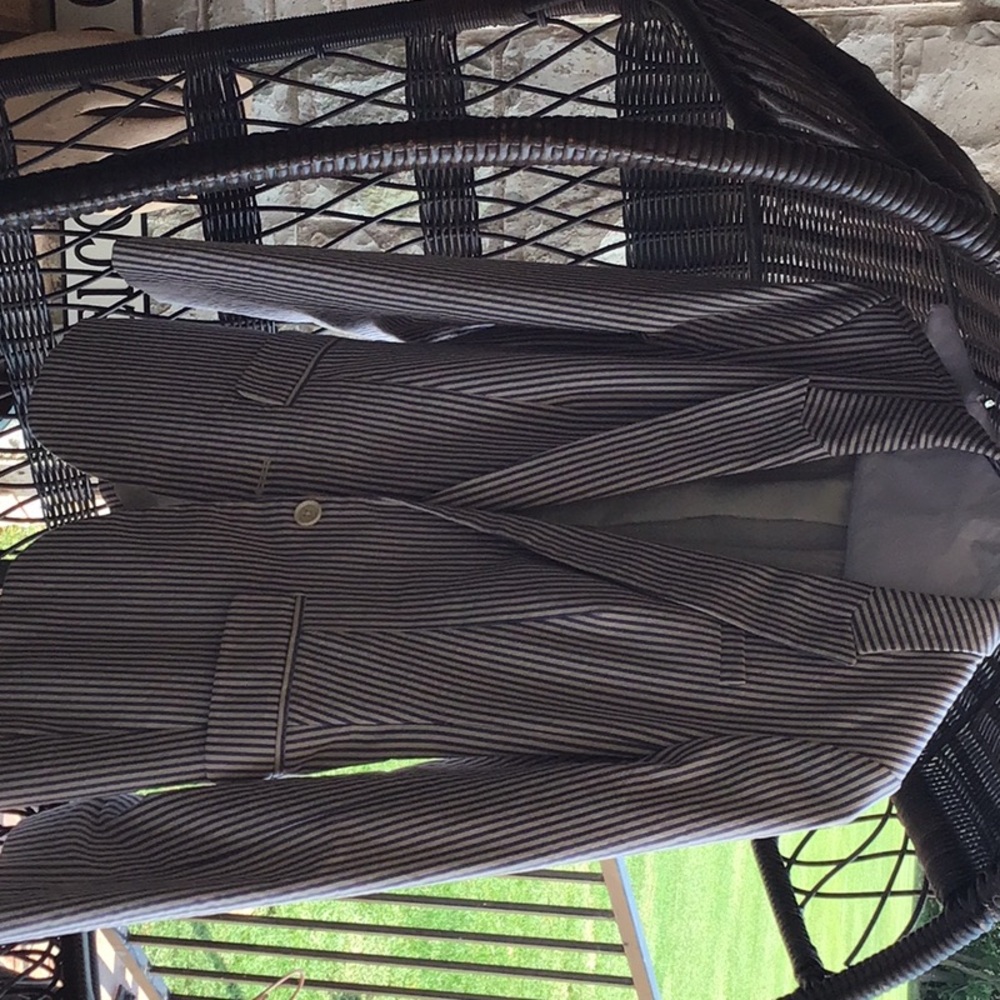 Ladies blue and white seersucker short suit.